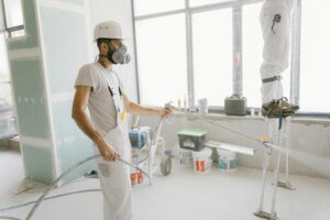 Selber renovieren oder Fachleute beauftragen?